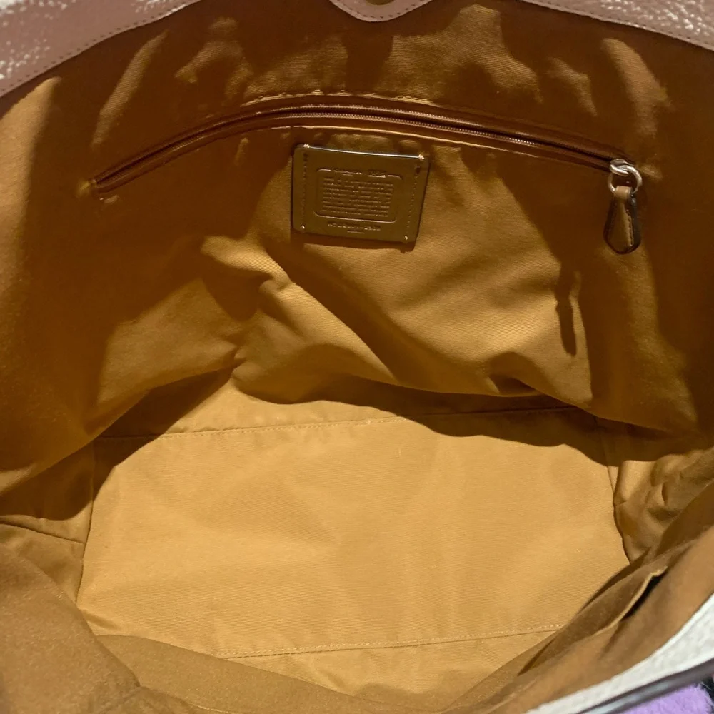 Coach x Marvel Jes Tote in Signature Canvas with Patches - Picture 11 of 16